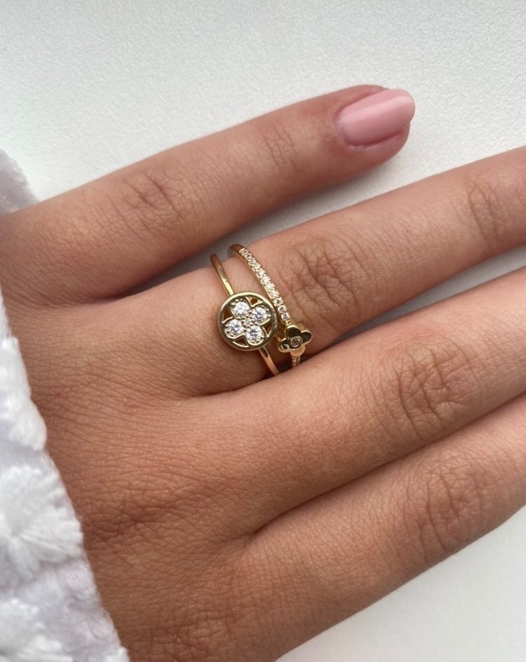 Double Clover Ring