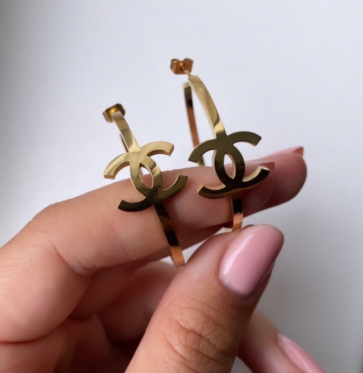 Exclusive hoop earrings