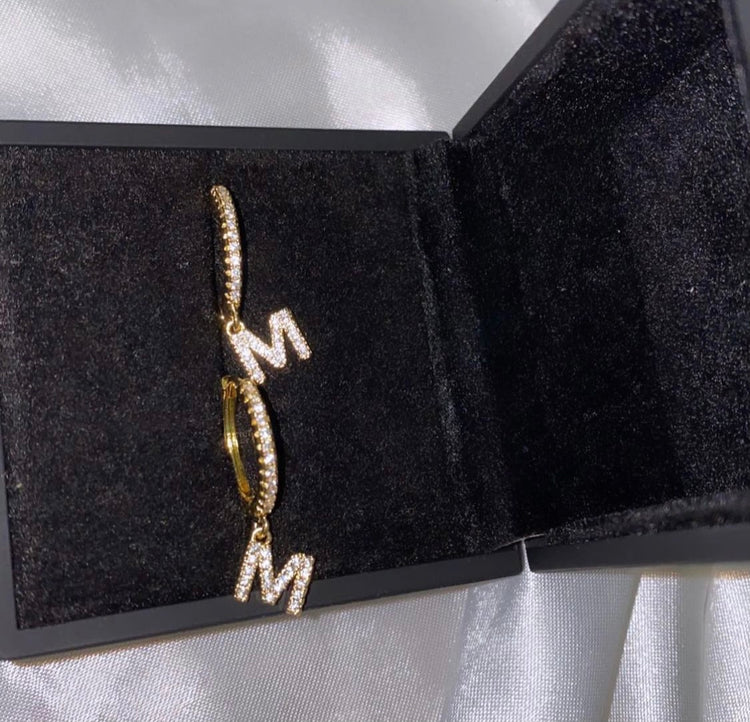 Boucles d'oreilles initiales
